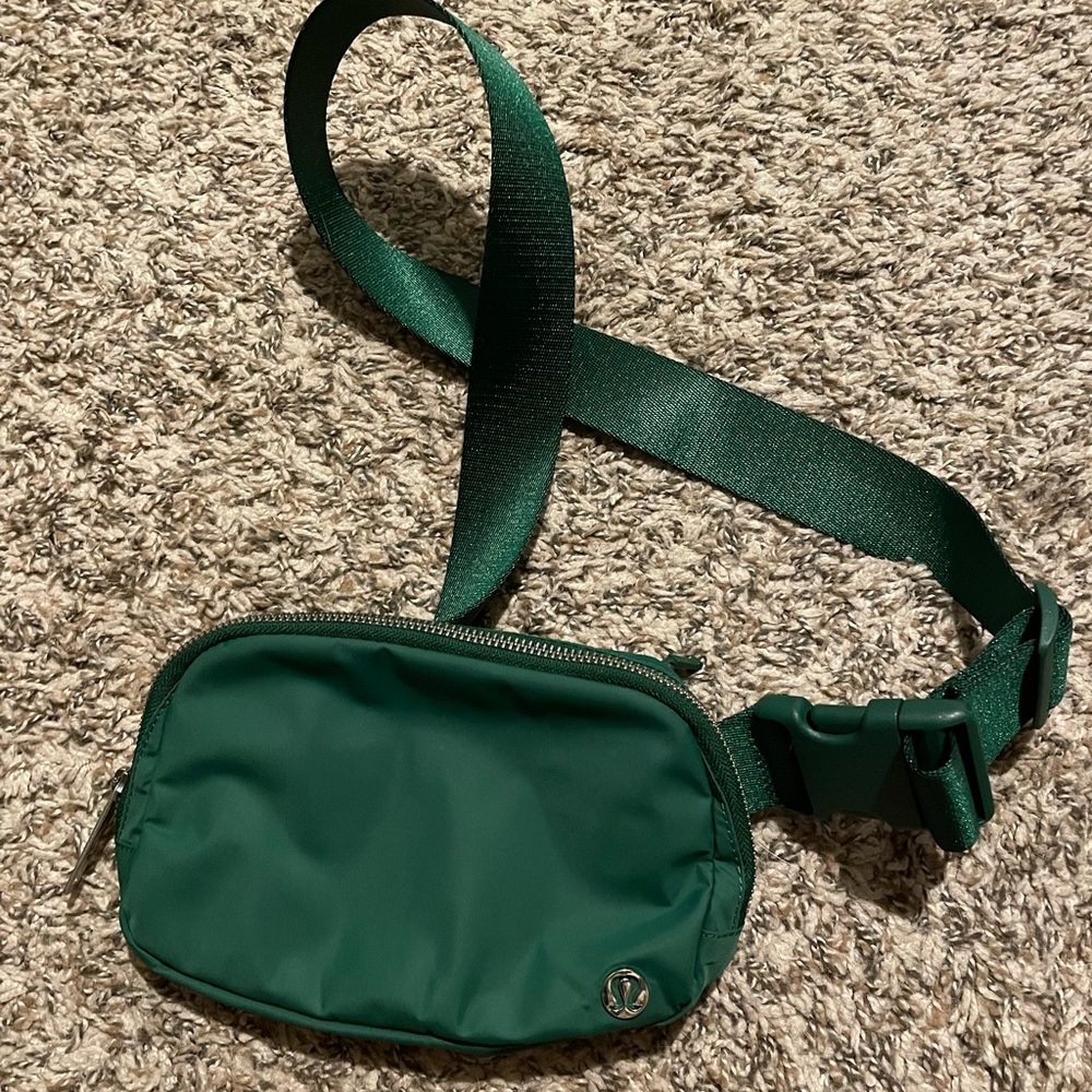 Lululemon belt bag